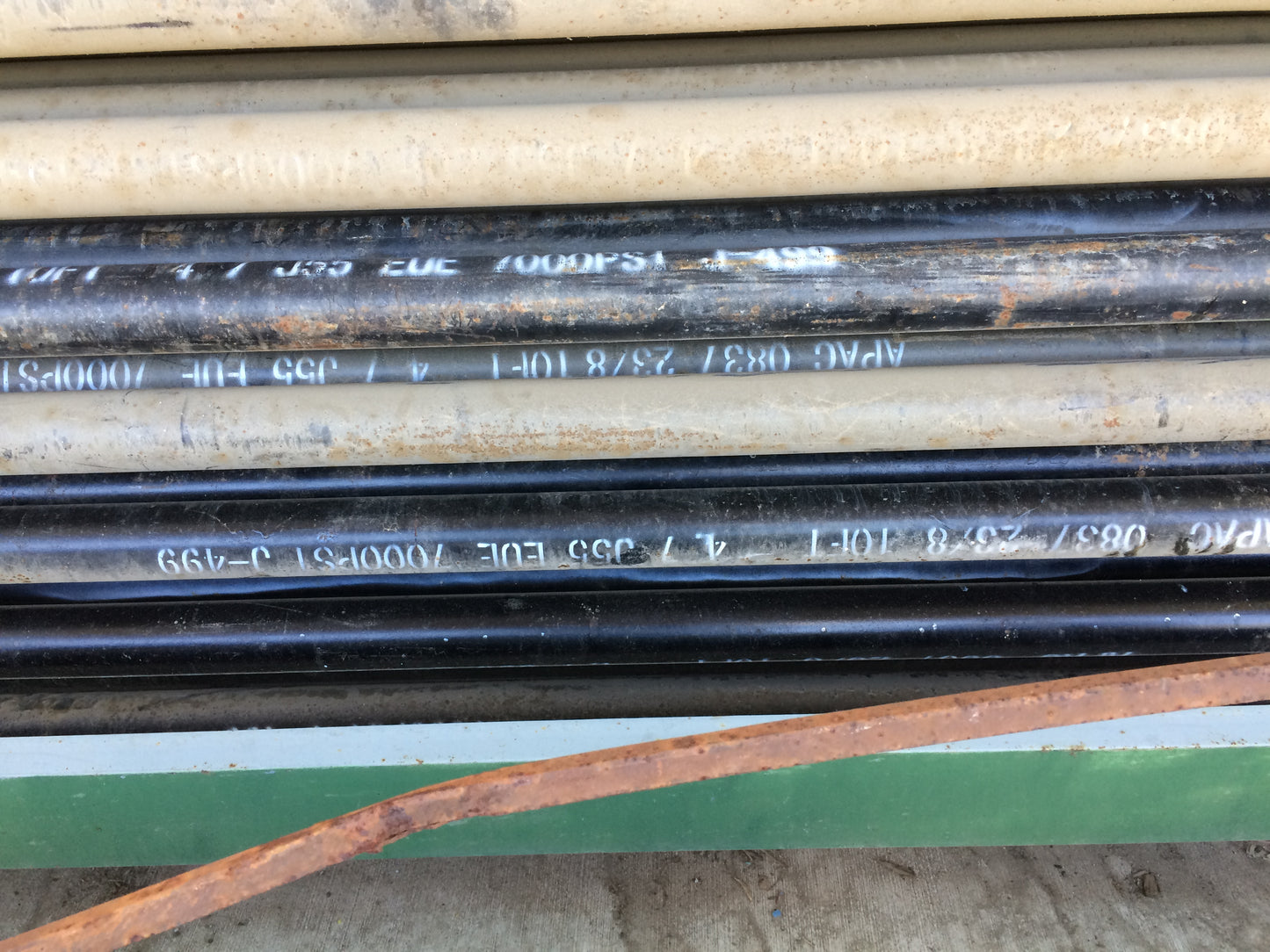 30 PCS - 2-3/8" 8RD x 10' J55 EUE 7000psi Tubing Nipple